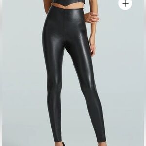 Commando Black Perfect Control Faux Leather Legging 4 WaY Stretch Size Large